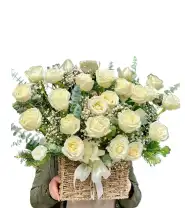 Giỏ Hoa Viếng Tone Trắng Kính Viếng - Mã: I-094 - Giá: 550.000đ