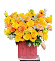 Giỏ Hoa Chúc Mừng Tone Vàng